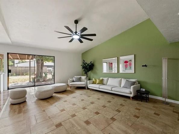 9324  County View Road , Dallas Texas 75249