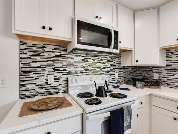 9324  County View Road , Dallas Texas 75249