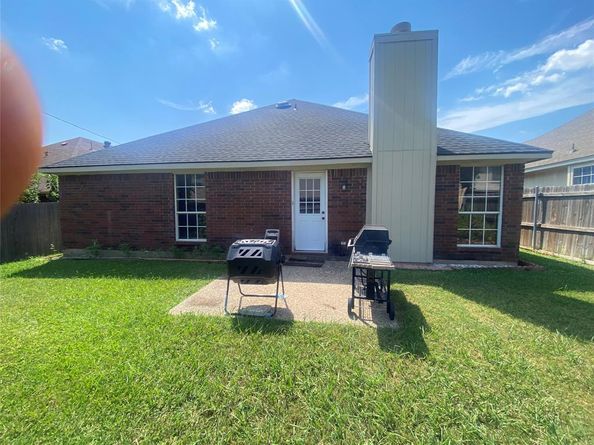 961  Grasswood Court , Arlington Texas 76017