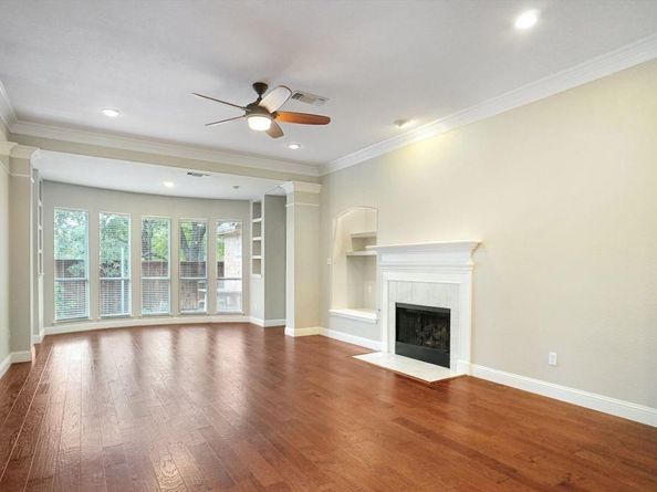 2211  Post Oak Circle , Corinth Texas 76210