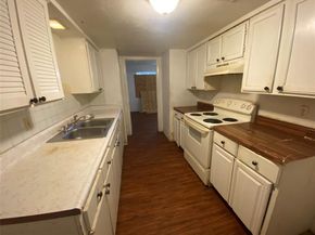 542  Shadyway Drive , Dallas Texas 75232