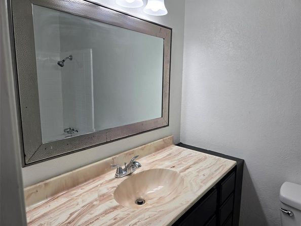 3325  Lariat Lane , Garland Texas 75042
