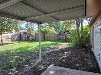 3325  Lariat Lane 