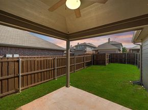 601  Crazy Horse Drive , Aubrey Texas 76227