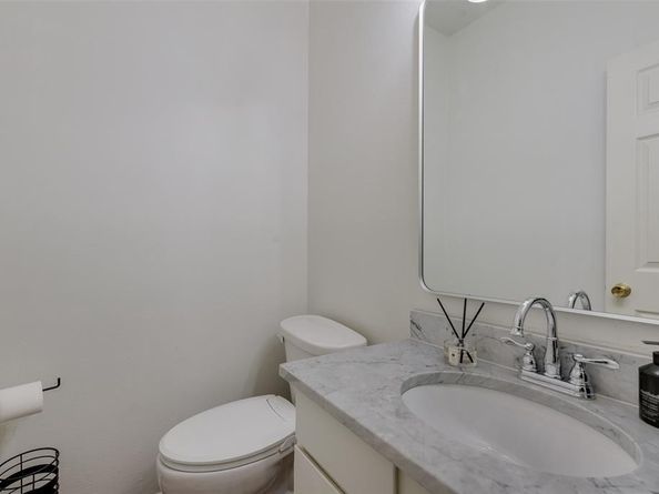 4418  Bowser Avenue  105, Dallas Texas 75219