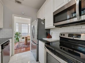 4418  Bowser Avenue  105, Dallas Texas 75219