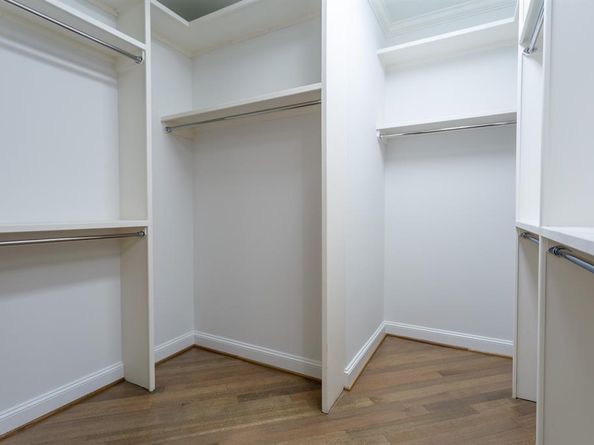 2555 N Pearl Street  1903, Dallas Texas 75201