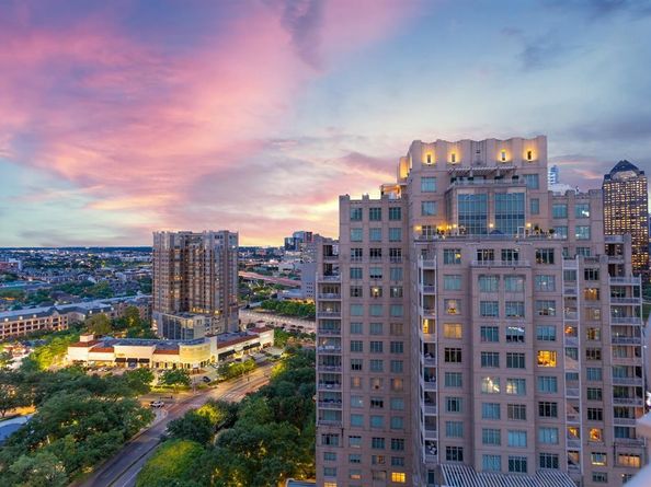2555 N Pearl Street  1903, Dallas Texas 75201