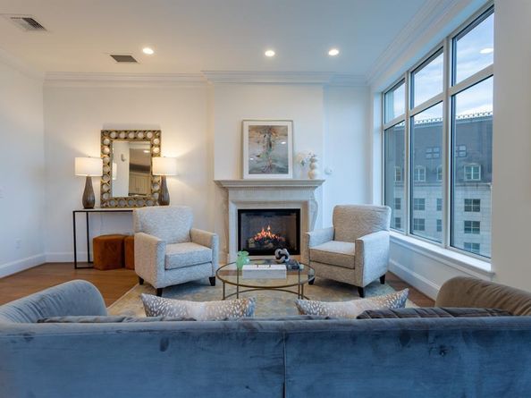 2555 N Pearl Street  1903, Dallas Texas 75201