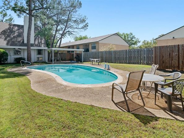 408  Hollyhill Lane , Denton Texas 76205