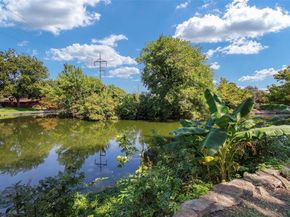 902 S Weatherred Drive  902C, Richardson Texas 75080