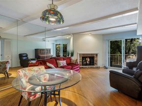 902 S Weatherred Drive  902C, Richardson Texas 75080