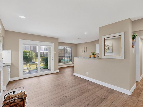 5718  Marvin Loving Drive  119, Garland Texas 75043