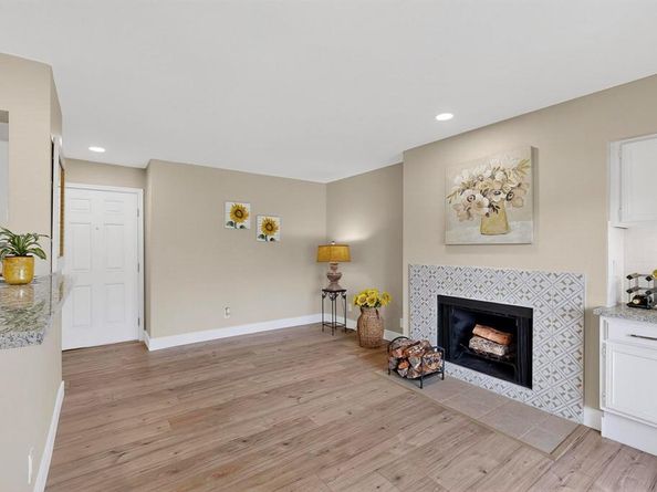 5718  Marvin Loving Drive  119, Garland Texas 75043