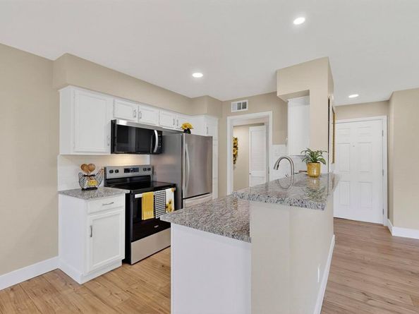 5718  Marvin Loving Drive  119, Garland Texas 75043