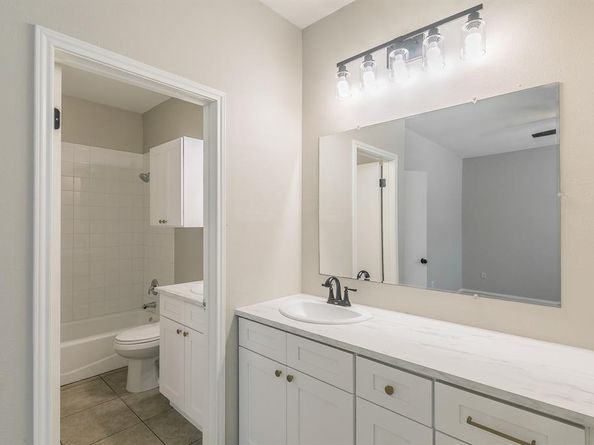 610  Canterbury Street , Euless Texas 76039