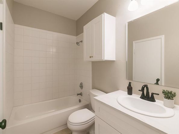 610  Canterbury Street , Euless Texas 76039