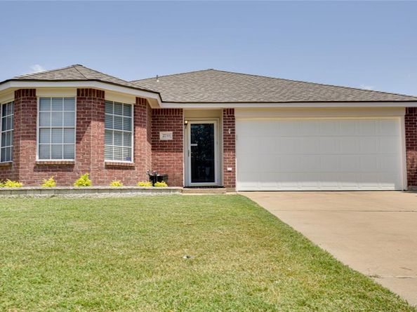 2733  Yoakum Street , Fort Worth Texas 76108