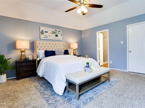 2733  Yoakum Street , Fort Worth Texas 76108