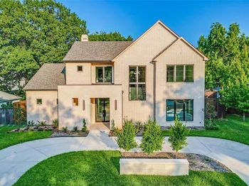 2208  Ridge Crest Drive 