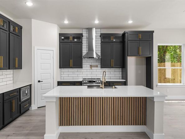 4111  Pringle Drive , Dallas Texas 75212