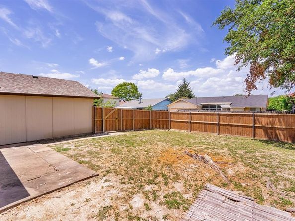 2925  O Henry Drive , Garland Texas 75042