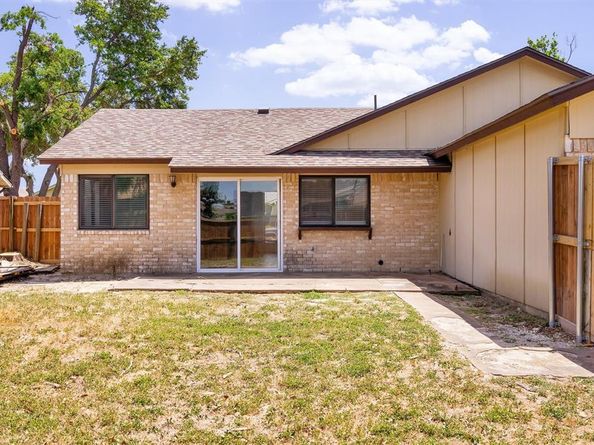2925  O Henry Drive , Garland Texas 75042