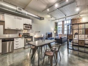 1122  Jackson Street  320, Dallas Texas 75202