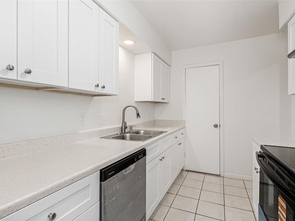 6061  Milton Street  231, Dallas Texas 75206