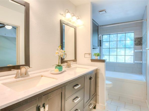 406  Santa Fe Trail  44, Irving Texas 75063