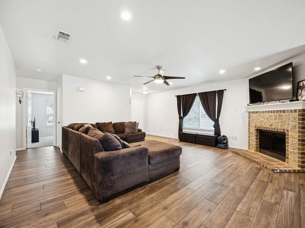 9428  Tierra Verde Drive , Fort Worth Texas 76177
