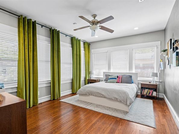 2239  6th Avenue , Fort Worth Texas 76110