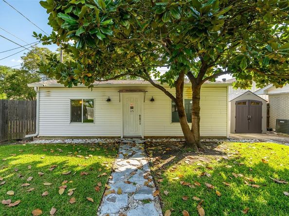 8718  Hackney Lane , Dallas Texas 75238