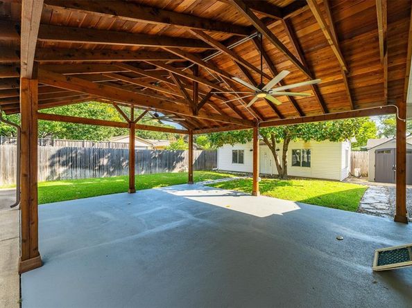 8718  Hackney Lane , Dallas Texas 75238