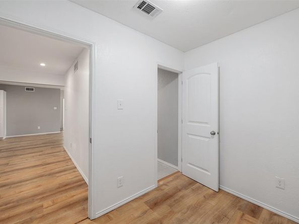 8718  Hackney Lane , Dallas Texas 75238