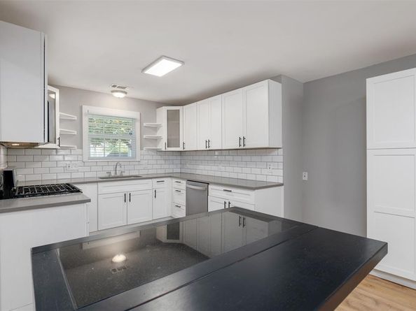 8718  Hackney Lane , Dallas Texas 75238