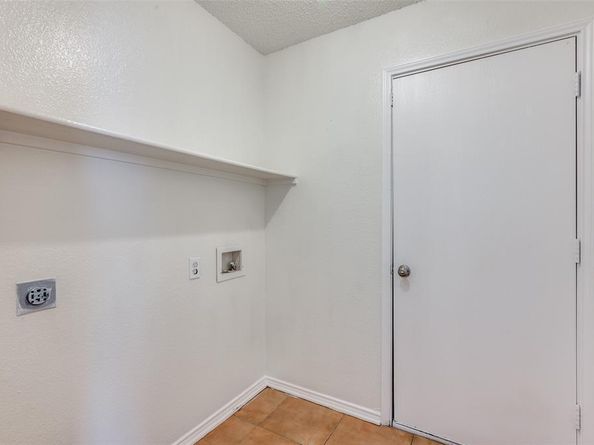 10141  Chapel Rock Drive , Fort Worth Texas 76116