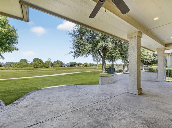 11216  Southerland Drive , Denton Texas 76207
