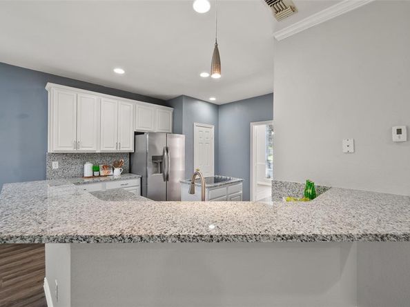 18  Zachary Court , Mansfield Texas 76063