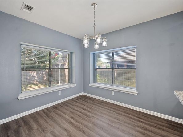 18  Zachary Court , Mansfield Texas 76063