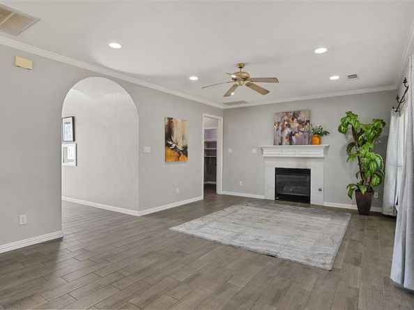 18  Zachary Court , Mansfield Texas 76063