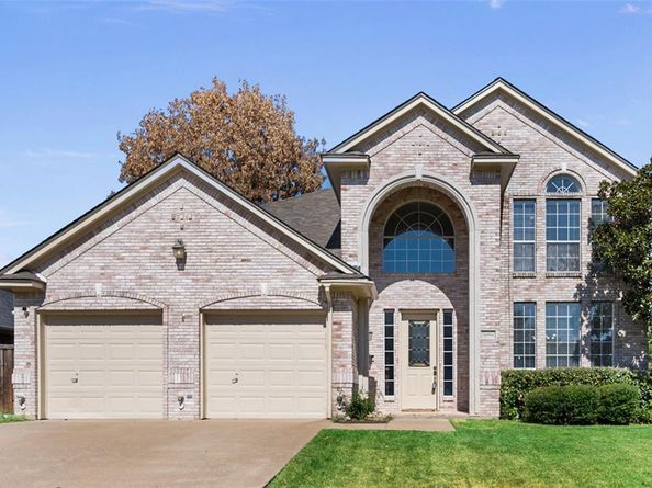 18  Zachary Court , Mansfield Texas 76063