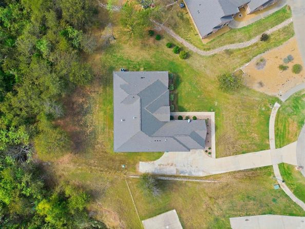 2947  Muirfield Avenue , Grand Prairie Texas 75104
