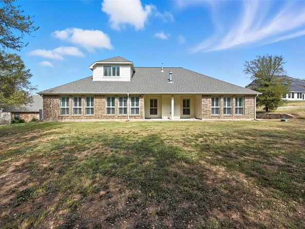 2947  Muirfield Avenue , Grand Prairie Texas 75104