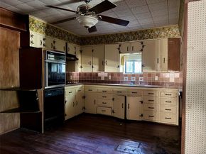 1211  Lindsey Street , Denton Texas 76205
