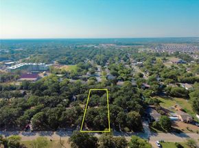 1211  Lindsey Street , Denton Texas 76205