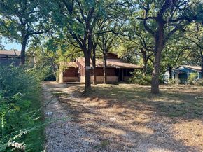 1211  Lindsey Street , Denton Texas 76205