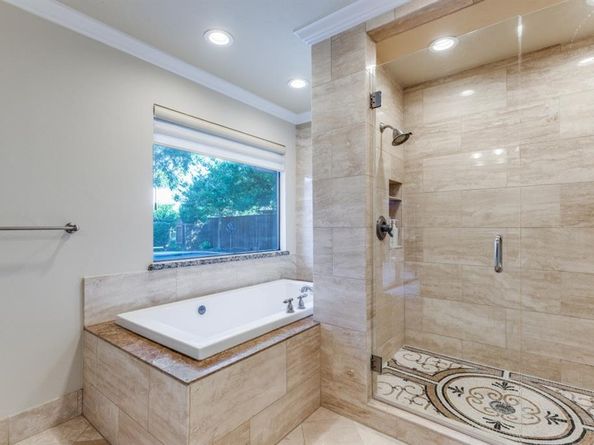 2204  Bridge View Lane , Plano Texas 75093