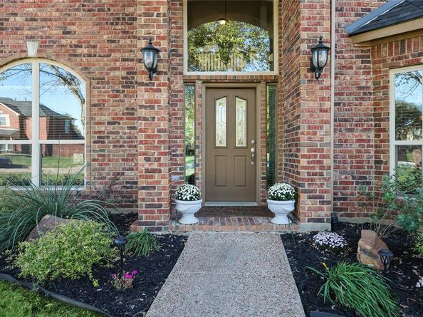 3605  Winchester Court , Corinth Texas 76210