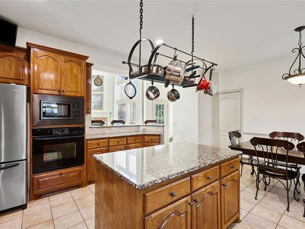 3605  Winchester Court , Corinth Texas 76210